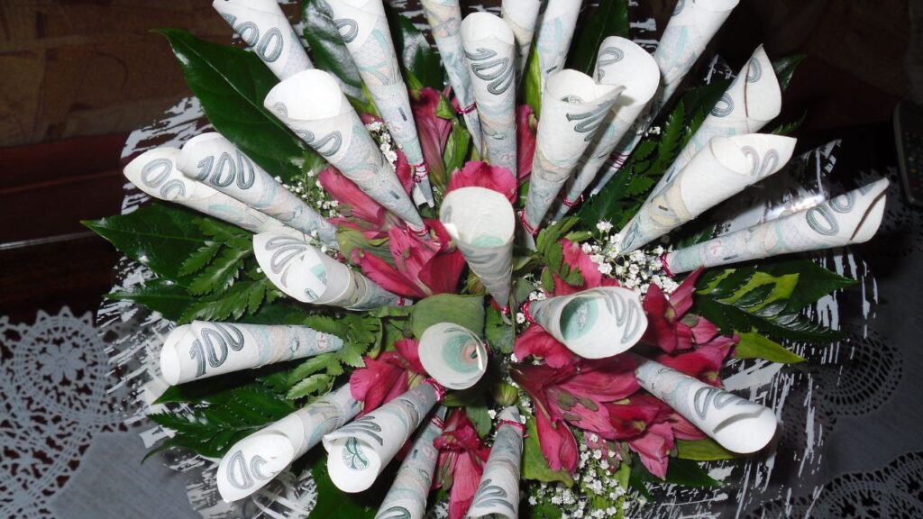 How to Make a Money Bouquet?